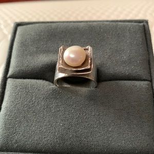 Silpada Pearl and Sterling Silver Ring